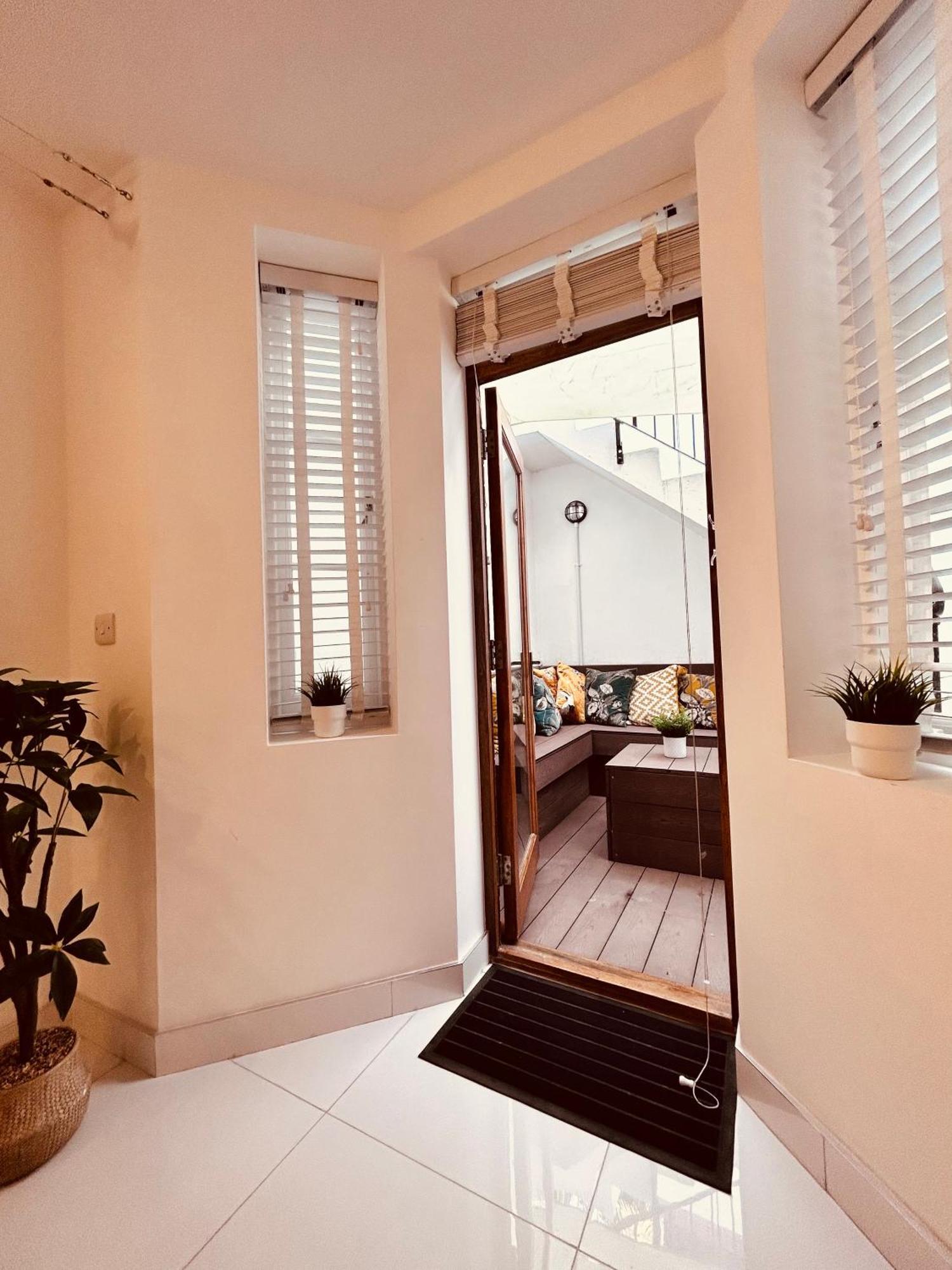 Stunning Spacious B.Apt. Slps.4 London Eksteriør billede